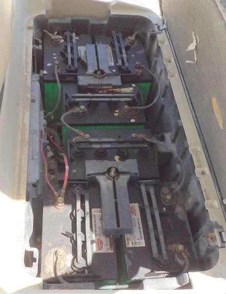 R-842 Club Car Golf Cart
