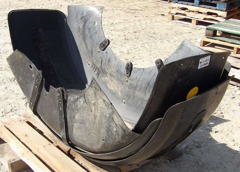 R-1123 Fenders (4)