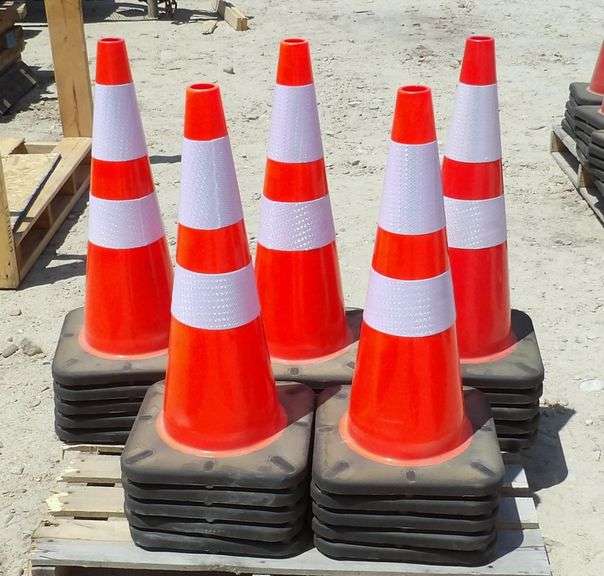 R-419  Traffic Cones