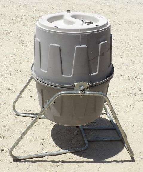 R-1245 Suncast Compost Mixer