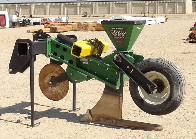 R-915 Schlagel Gopher Eliminator