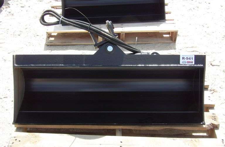 R-941  Mini Excavator Cleanup Bucket