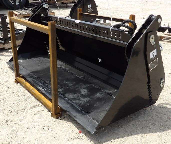 R-1009 Skid Steer 4 in 1 Bucket