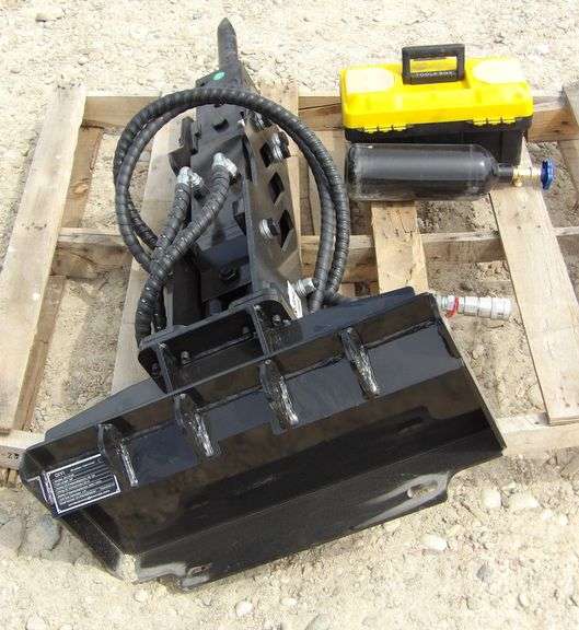 R-956 Mini Skid Steer Breaker Hammer