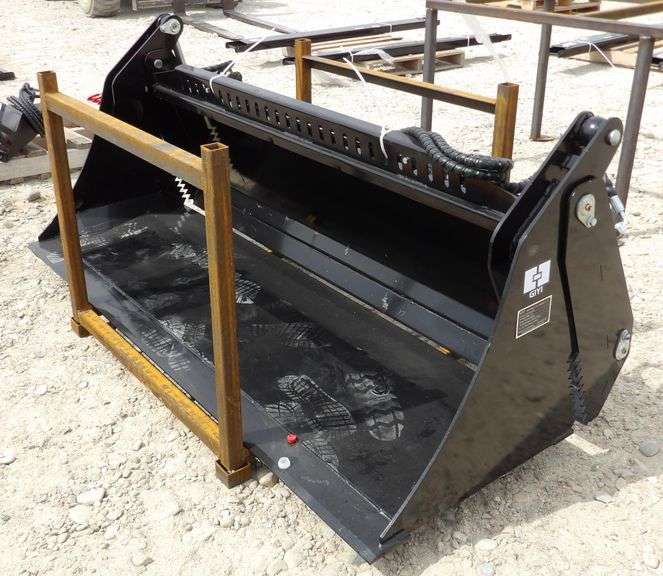 R-953 Skid Steer 4 in 1 Bucket