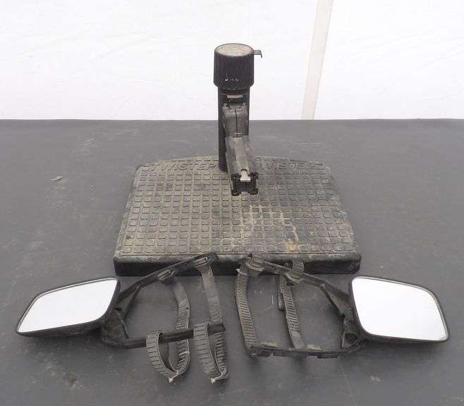 R-667  Hitch Step + Side Mirrors
