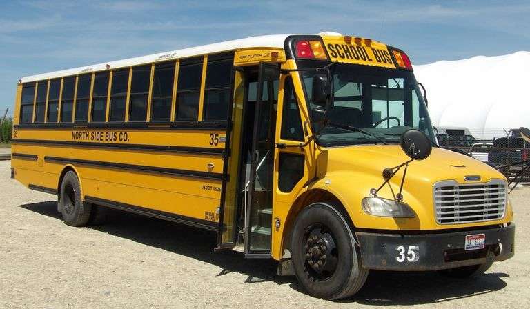 R-1238 2008 Freightliner Bus