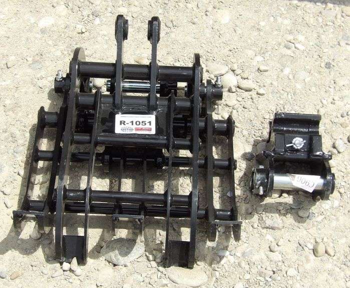 R-1051 Mini Excavator Grapple & Connector