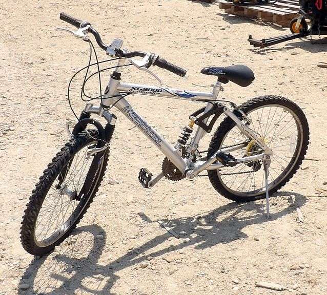 R-932 Vertical Mountain Bike
