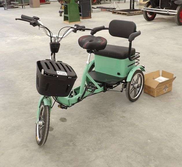 R-1137 Vogue Electric Tricycle