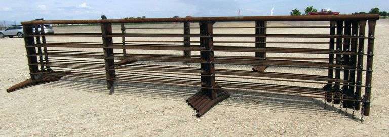 R-753 Heavy Duty 24' Freestanding Panels (6)
