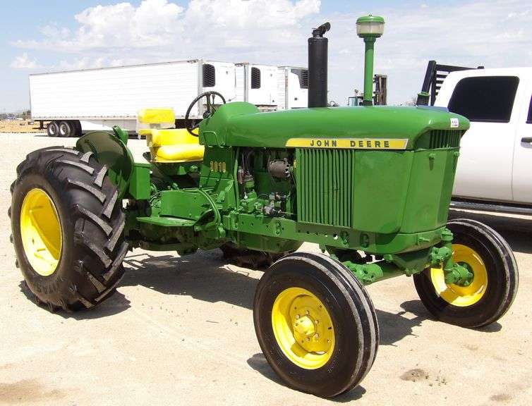 R-663 John Deere 3010 Tractor