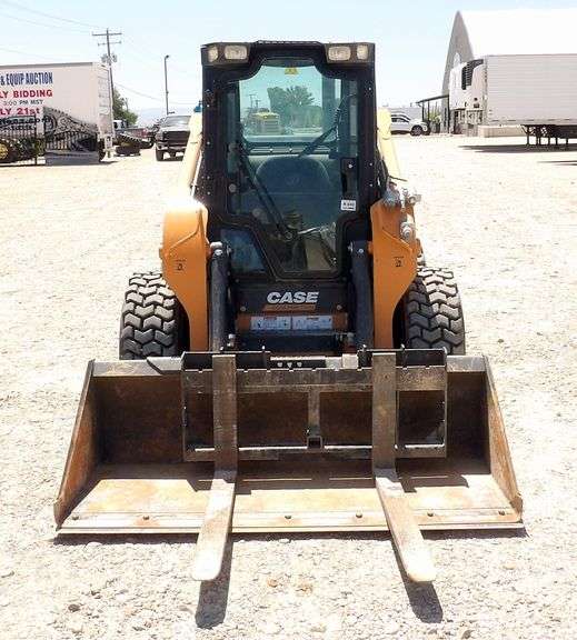 R-860 Case SU280 Skid Steer