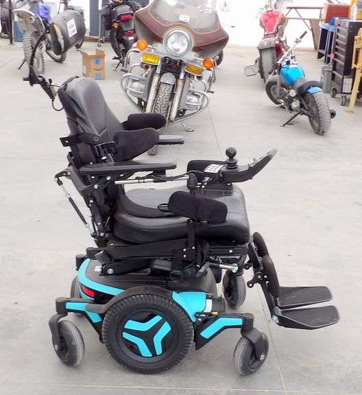 R-896  PerMobil M3 Electric Wheelchair