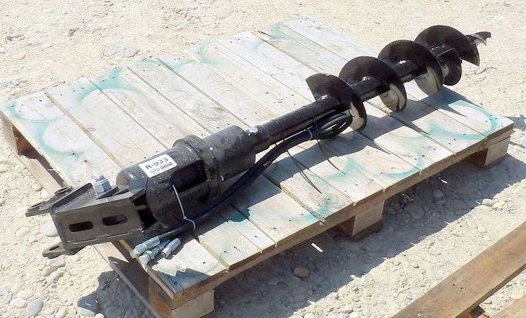 R-933  Mini Excavator Auger