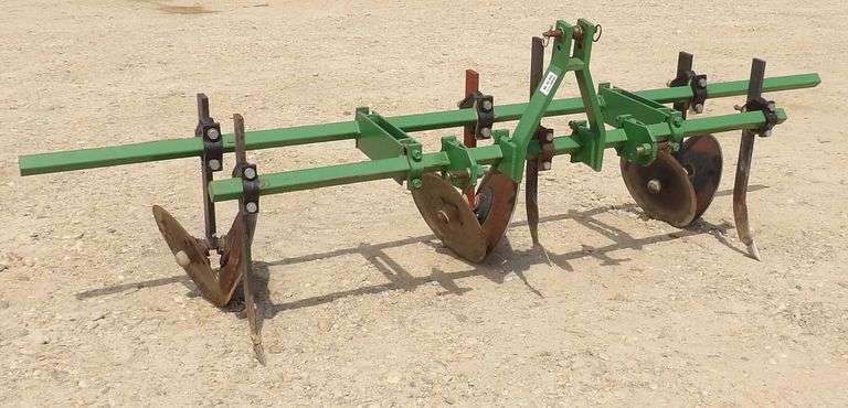 R-636 3-Point Disc Opener