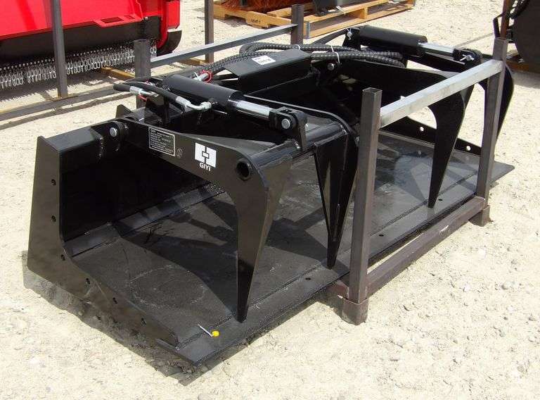 R-949 Skid Steer Plate Grappler