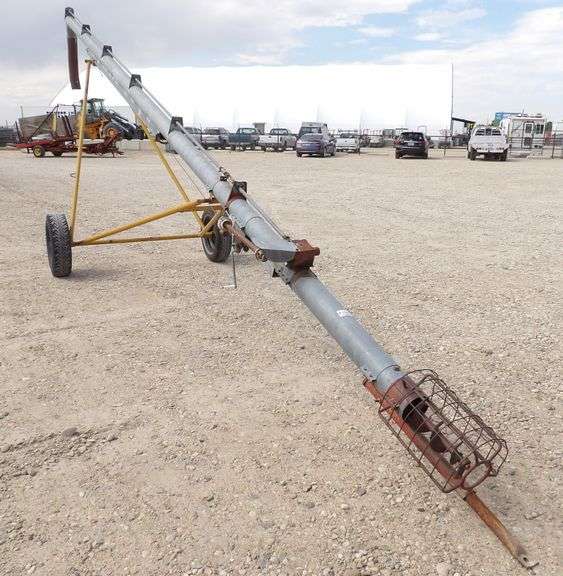 R-1086 Hutchinson Mobile Grain Auger