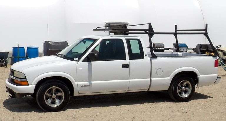 R-919 2003 Chevy S10 Pickup
