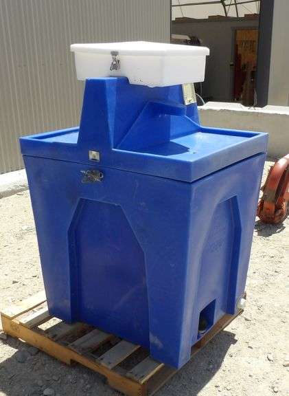 R-1244 GottaGo Hand Wash Station