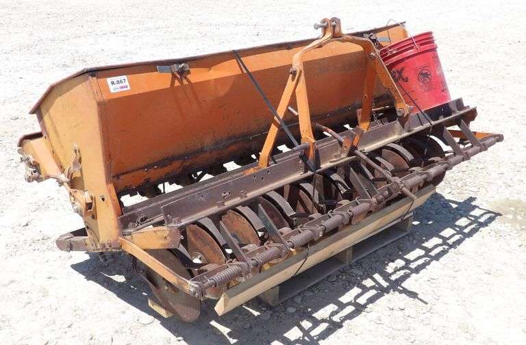 R-867  3-Point Grain Drill