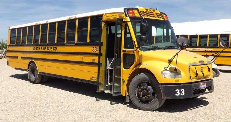 R-1239 2008 Freightliner Bus