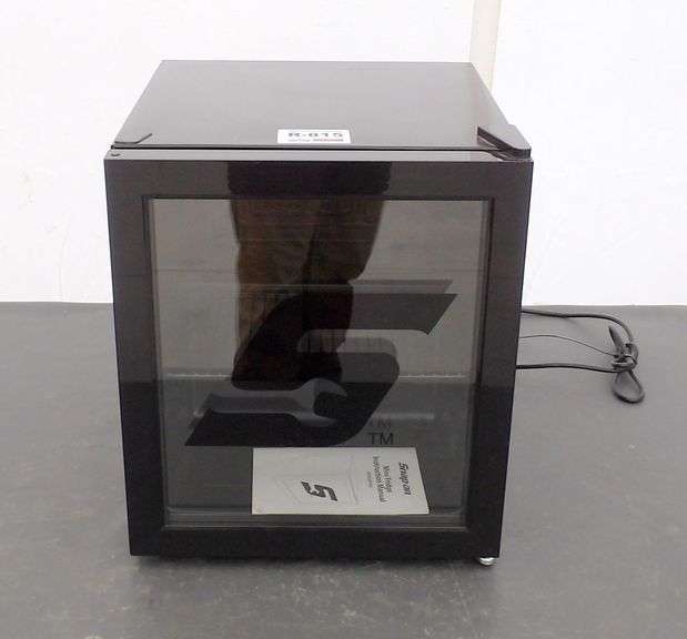 R-815 Snap-On Mini Fridge