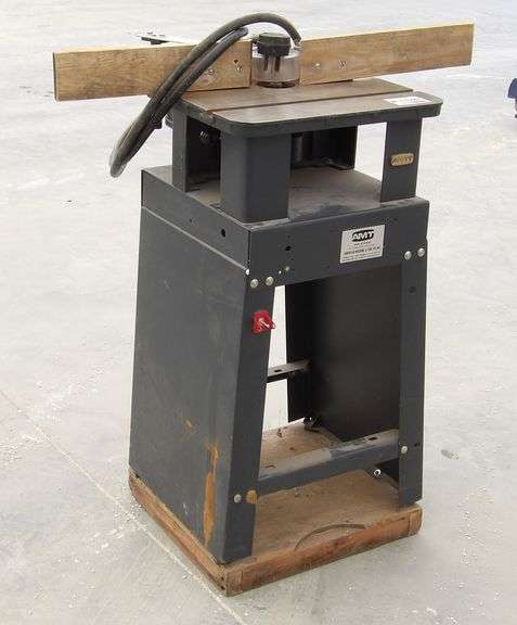 R-1180 AMT Router Table
