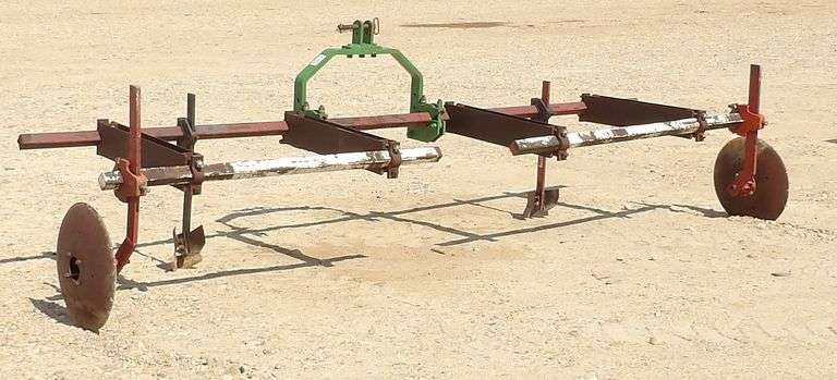 R-633 3-Point Cultivator