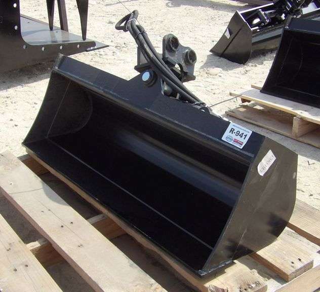R-941  Mini Excavator Cleanup Bucket