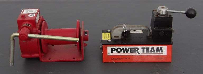 R-1204 Winch & Hydraulic Intensifier
