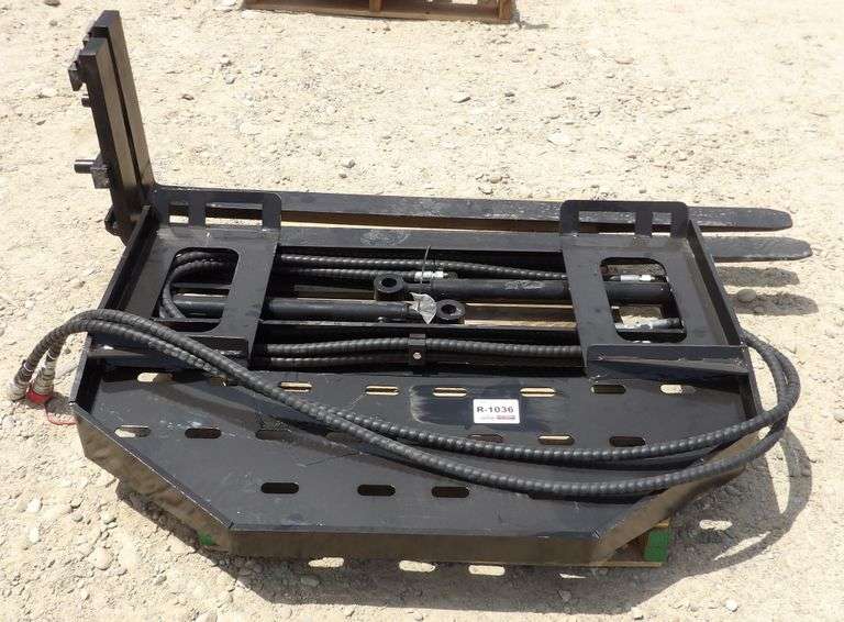 R-1036 Skid Steer Forks & Mast