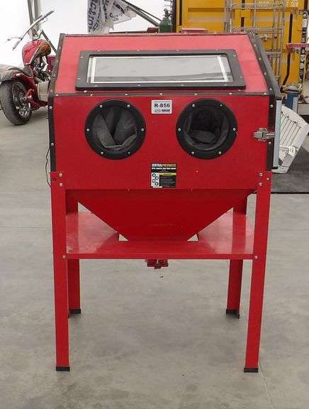 R-856 Central Pneumatic Sand Blaster