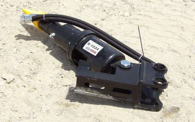 R-1024 Mini Excavator Log Splitter