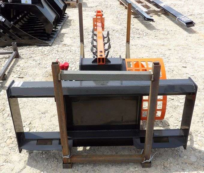 R-961 Skid Steer Trencher