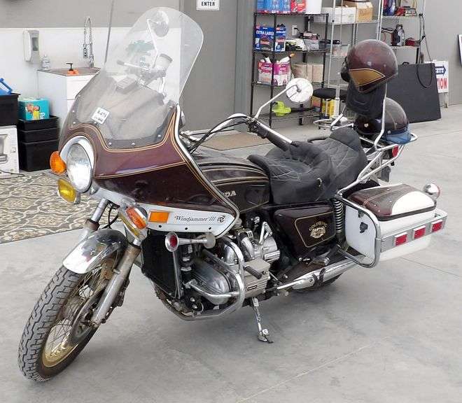 R-479 1976 Honda Goldwing Windjammer III Motorcycle