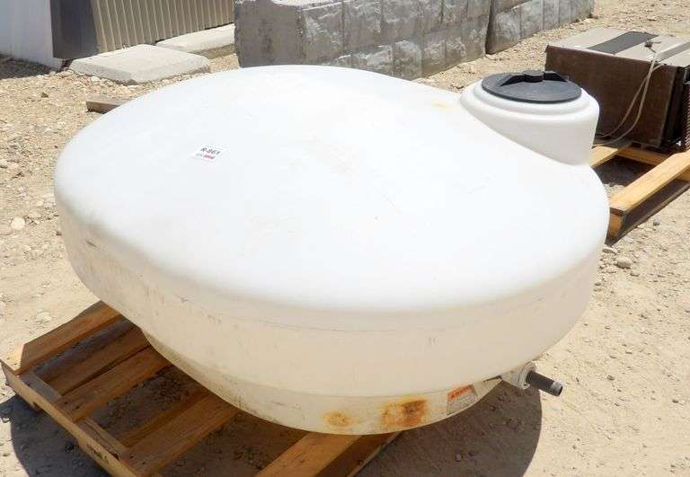 R-861  Poly Tank