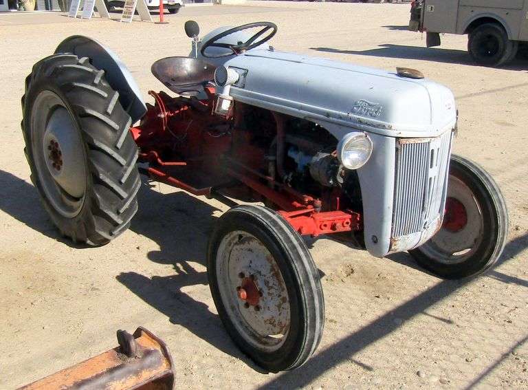 R-1263 Ford 8N Tractor