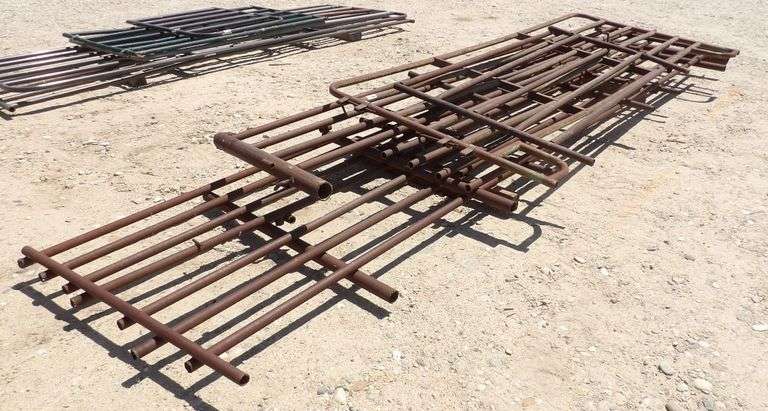 R-1156 Panels & Gates