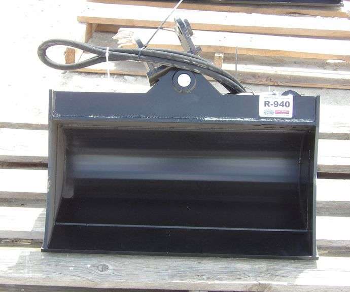 R-940  Mini Excavator Cleanup Bucket
