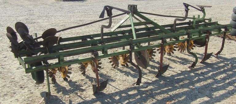R-760  3-Point Cultivator