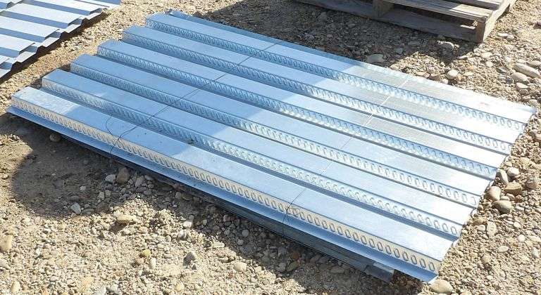 R-622 B-Deck Siding