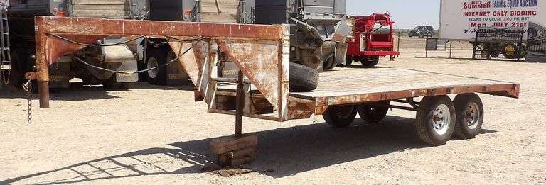 R-1169 Flat Bed Gooseneck Trailer