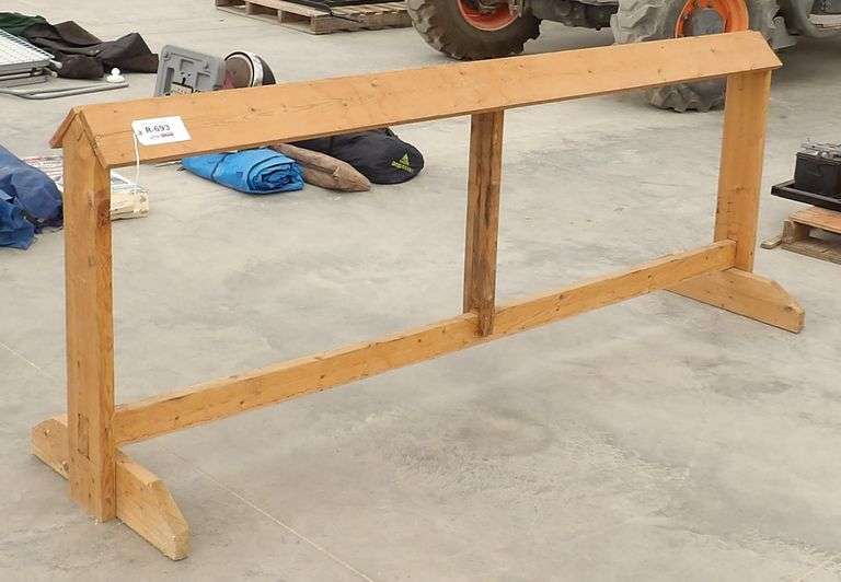 R-693 Wooden Saddle Rack