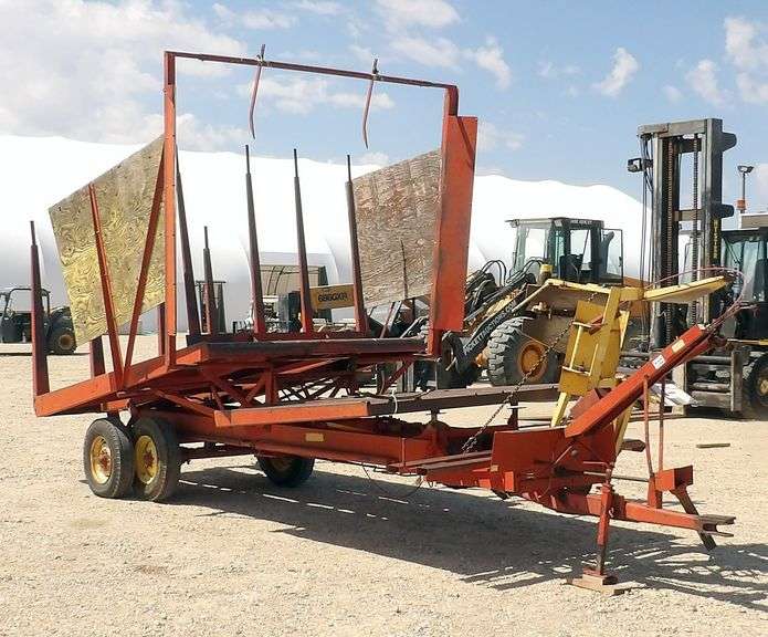 R-638 New Holland 1030 Stackwagon