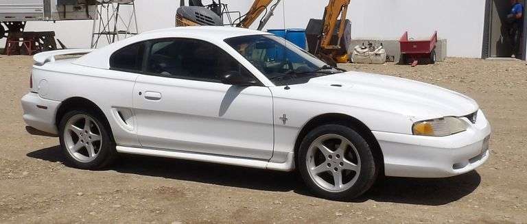 R-614 1996 Ford Mustang