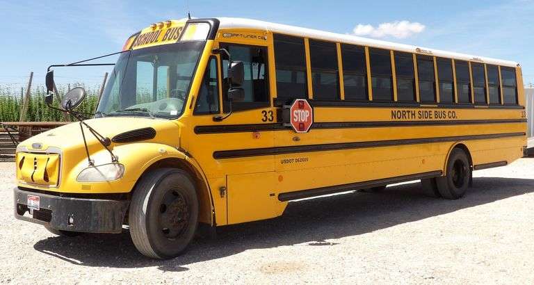 R-1239 2008 Freightliner Bus