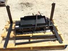 R-1025 Mini Skid Steer Forks & Mast