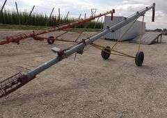 R-1086 Hutchinson Mobile Grain Auger