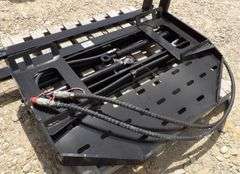 R-1031 Skid Steer Mast & Forks